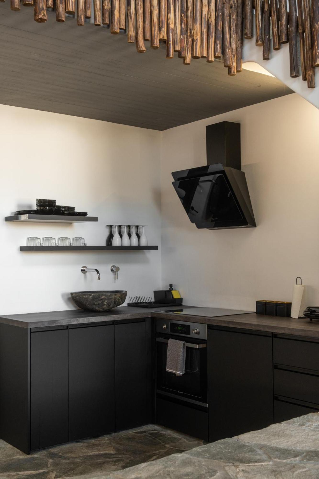 Panda Art Apartment *