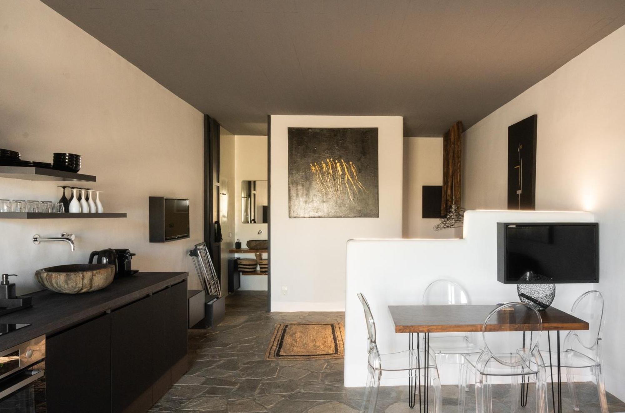 Apartment Panda Art Ano Mera